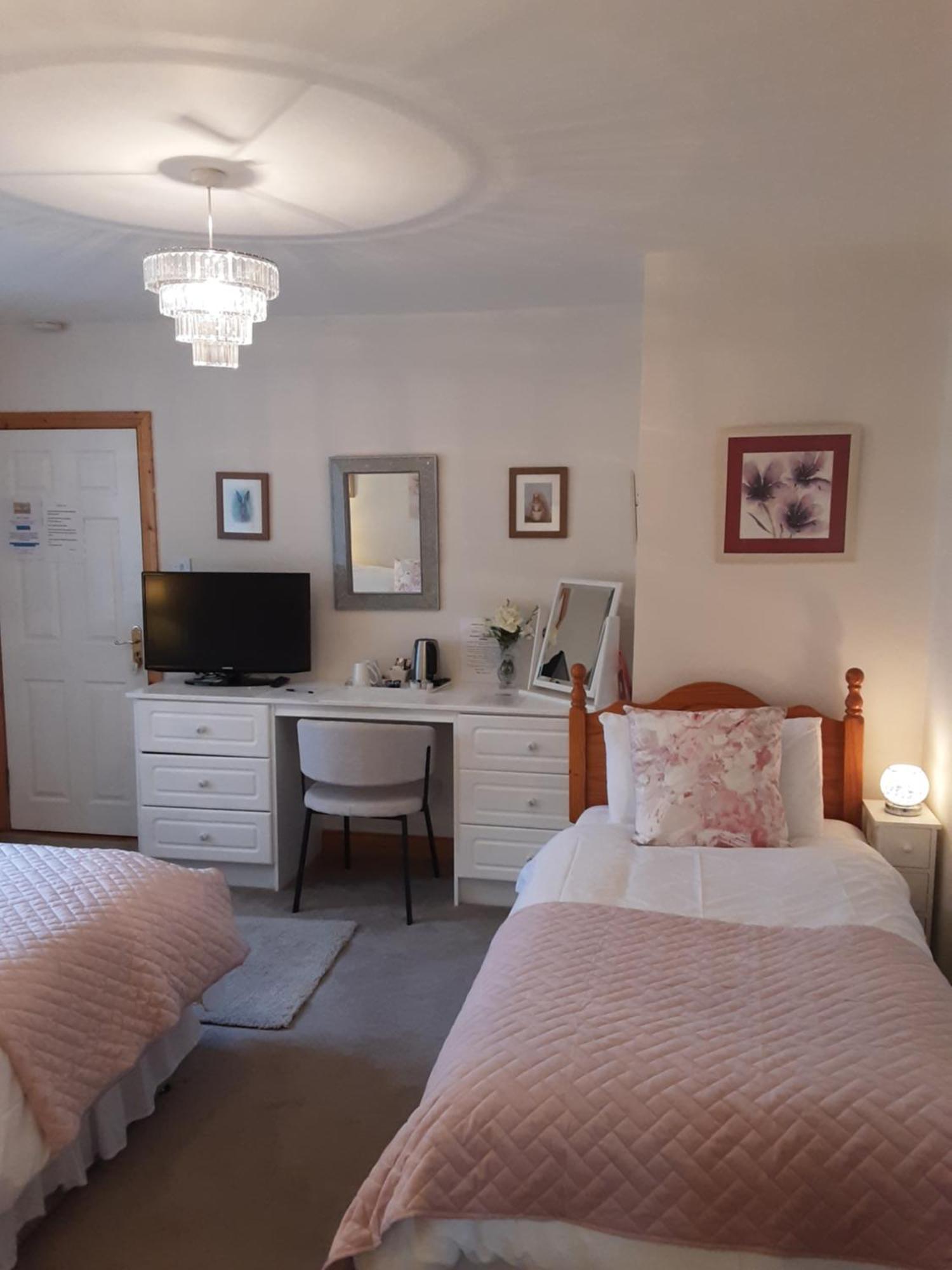 Hawthorn Lodge Belturbet Eksteriør billede